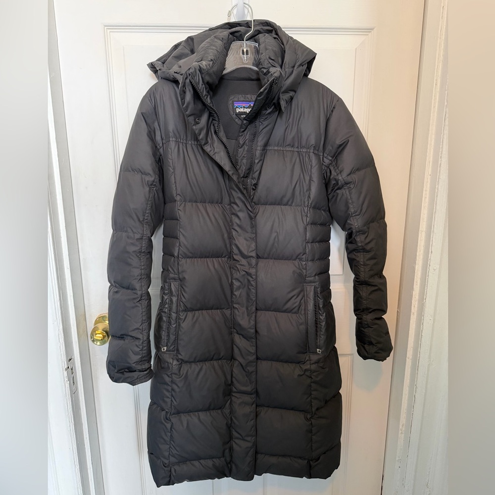 Patagonia Women's Black Long Puffer Jacket